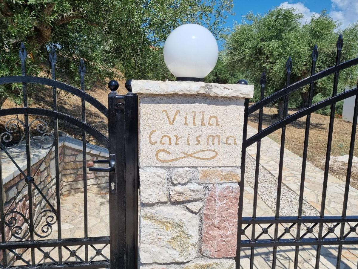Villa Carisma Livadhákia 外观 照片